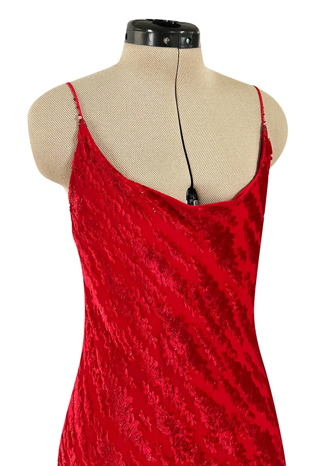 1970s Holly's Harp Red Silk Devore Velvet Dress w Silk Chiffon Layered Underskirt & Bead Details