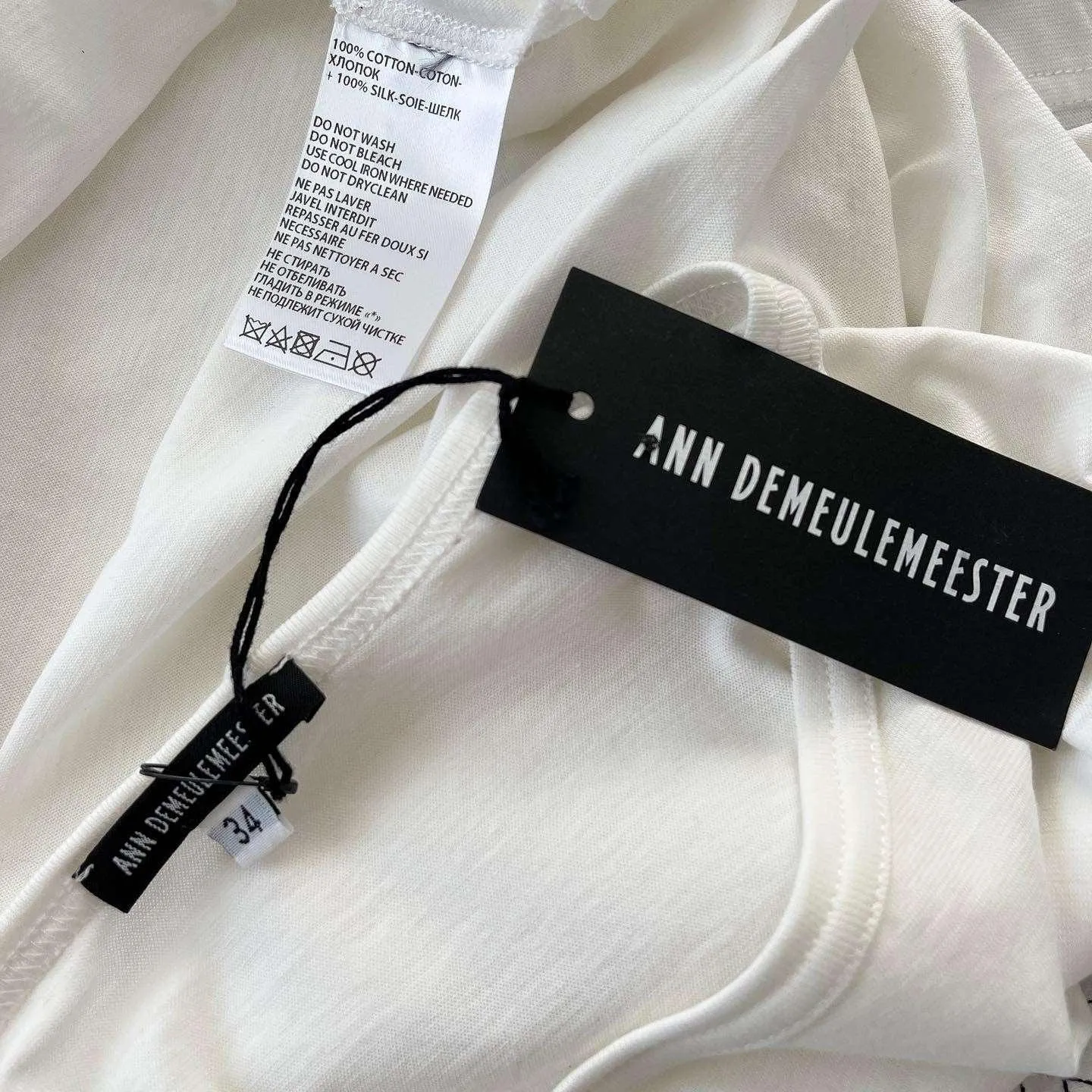 ANN DEMEULEMEESTER Long Sleeve T-Shirt