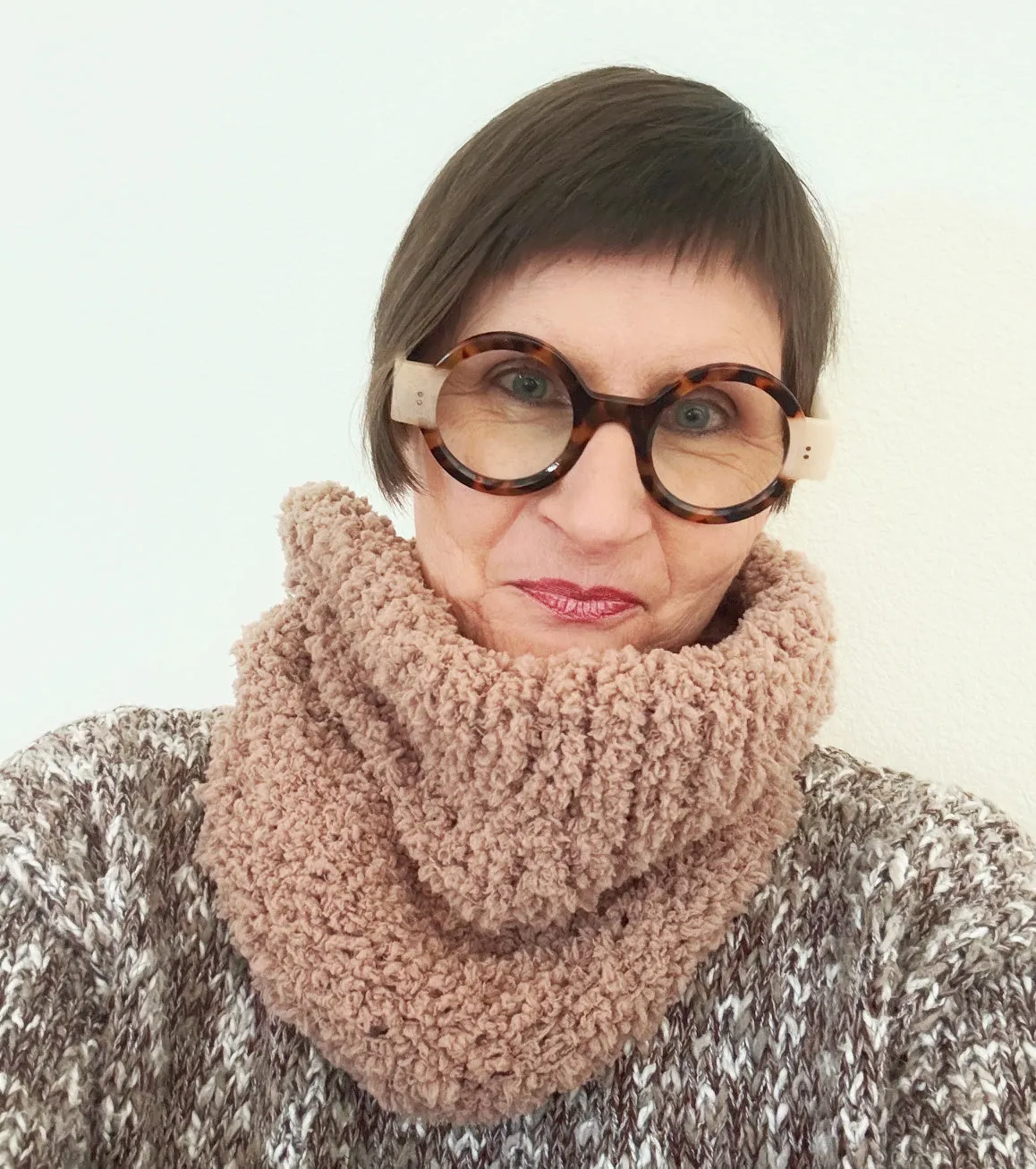 Fuzzy camel cowl