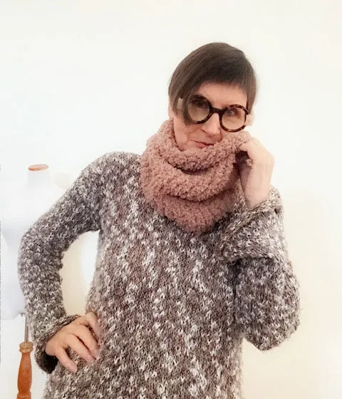 Fuzzy camel cowl