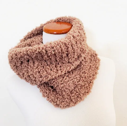 Fuzzy camel cowl