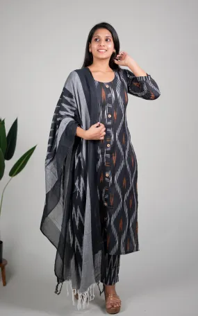 Henley Black (Kurti Pant Dupatta)