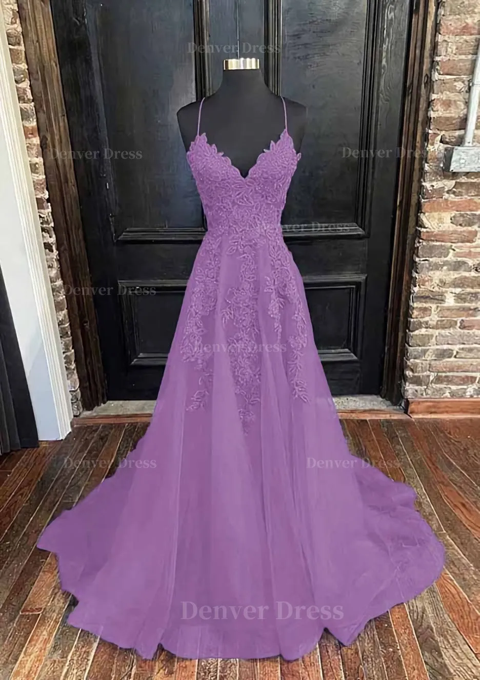 kamahe A-line V Neck Spaghetti Straps Sweep Train Tulle Prom Dress With Appliqued