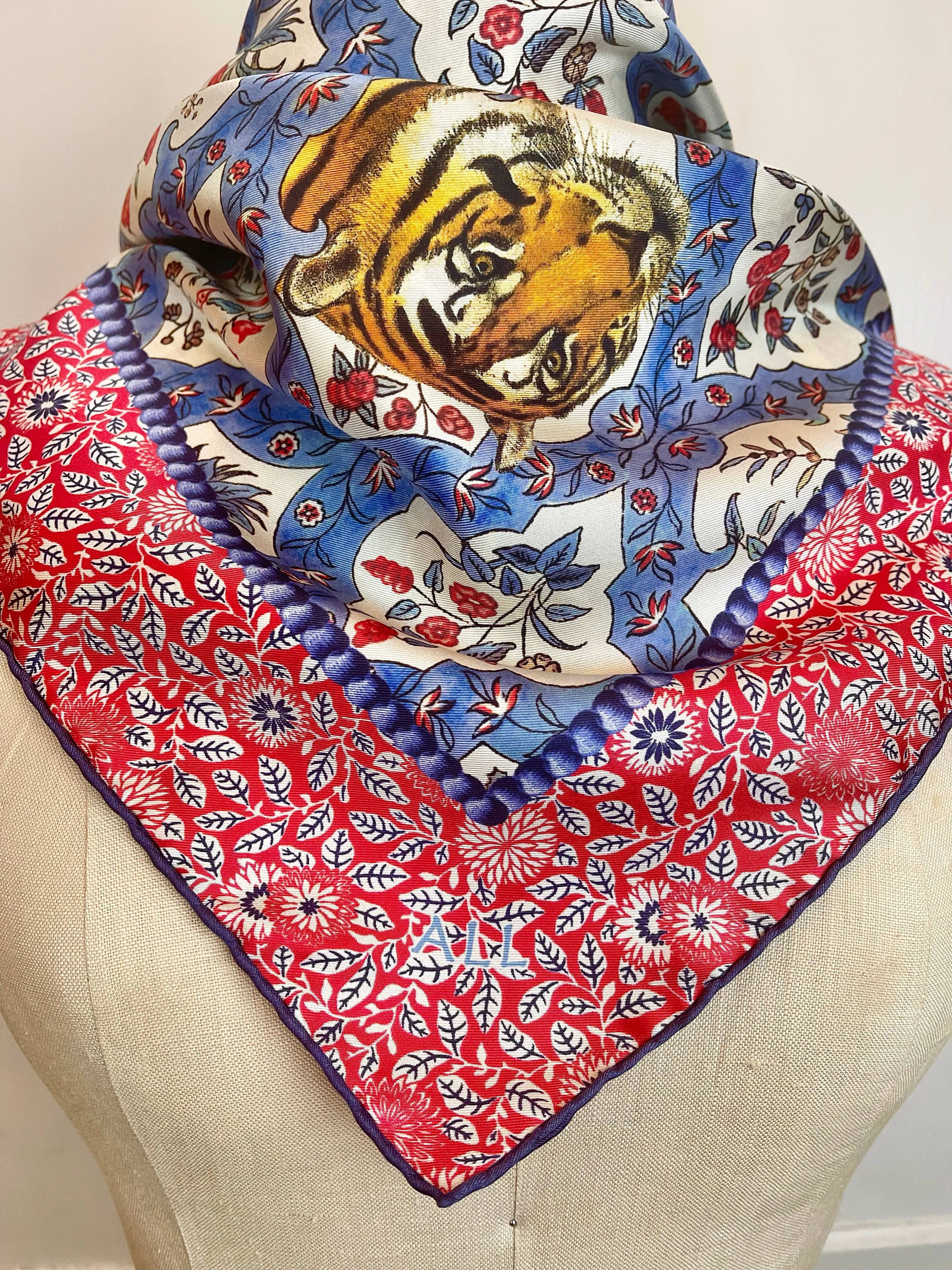 Personalized Peeking Tigers Scarf