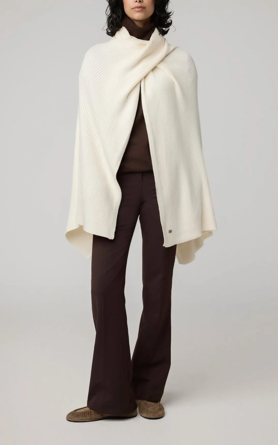 SOIA & KYO Rebeeca Scarf Cape in Power