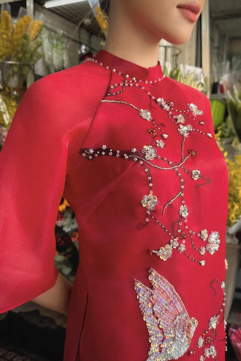 Thanh Uyen Mandarin Neck Ao Dai