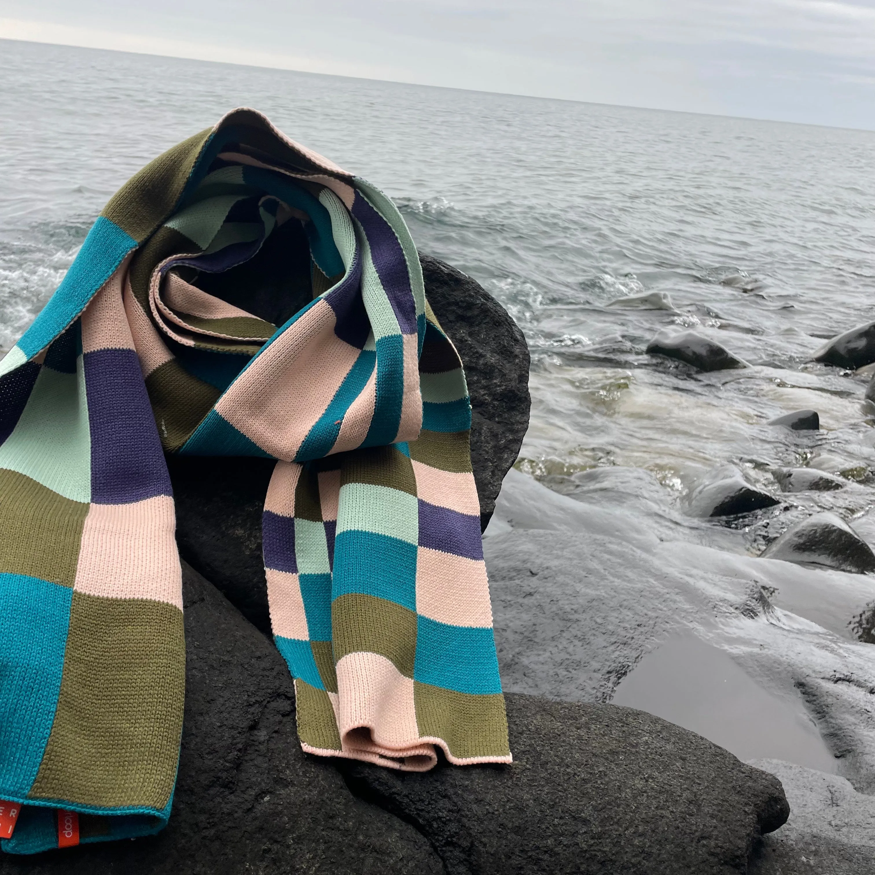 Tiles Scarf by Verloop Knits