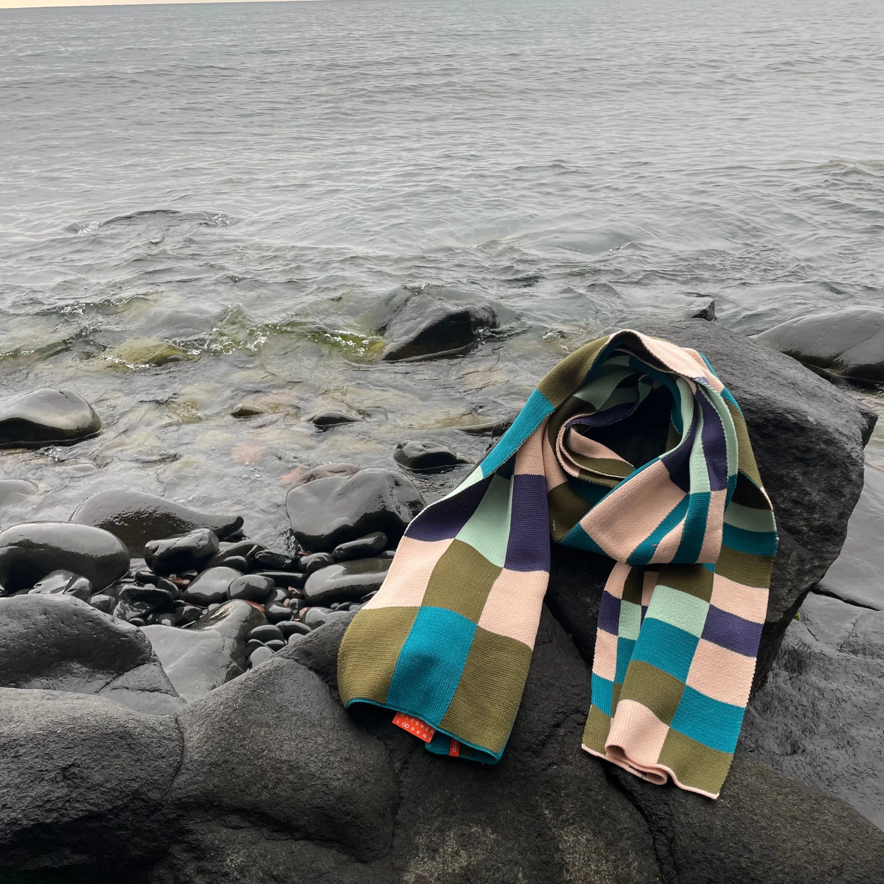 Tiles Scarf by Verloop Knits