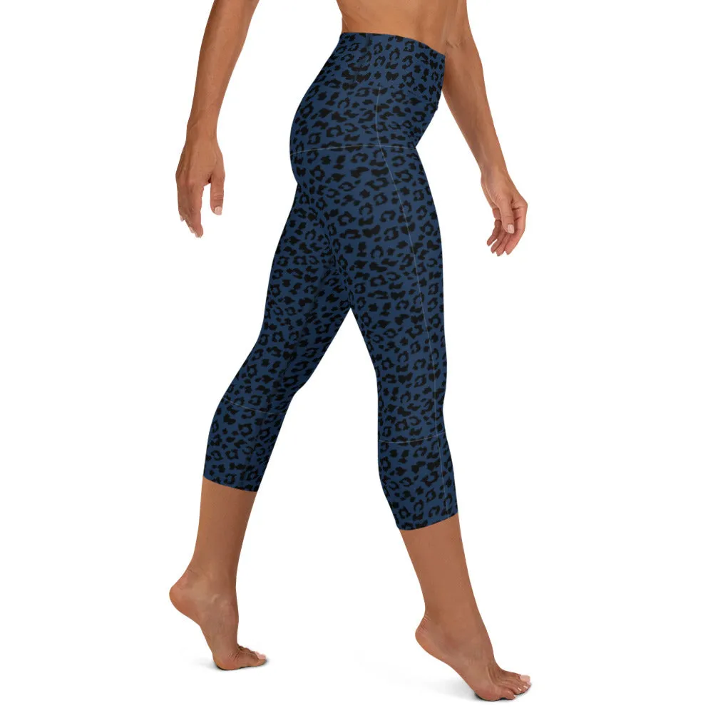 Yoga Capri Leggings in Dark Blue Leopard