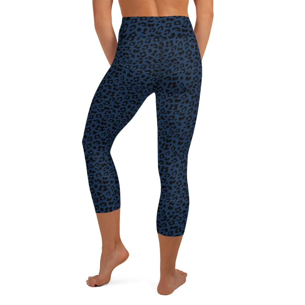 Yoga Capri Leggings in Dark Blue Leopard