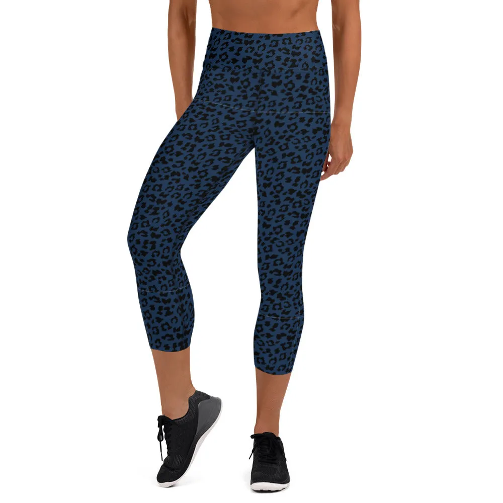 Yoga Capri Leggings in Dark Blue Leopard