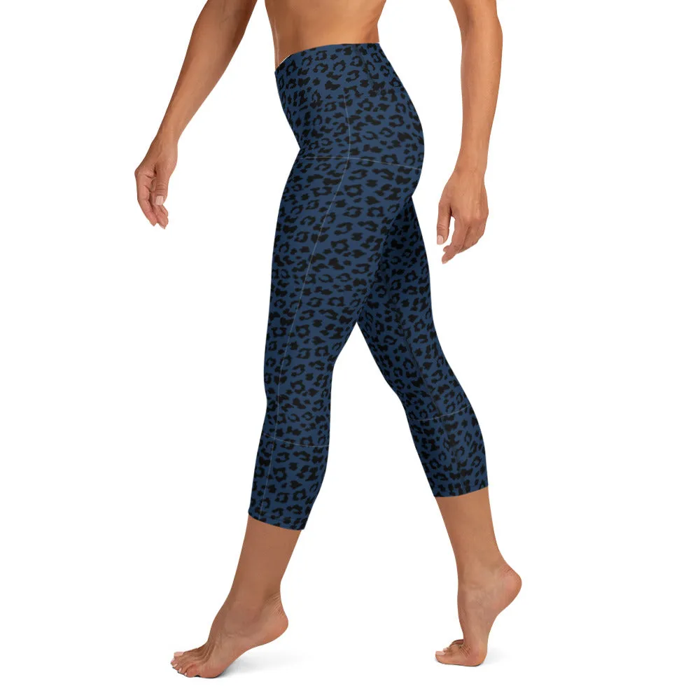 Yoga Capri Leggings in Dark Blue Leopard